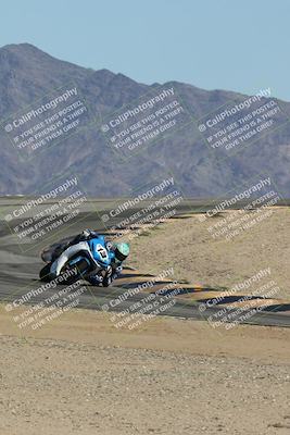 media/Oct-05-2025-CVMA (Sun) [[beeef4f201]]/Race 16-Formula Middleweight/